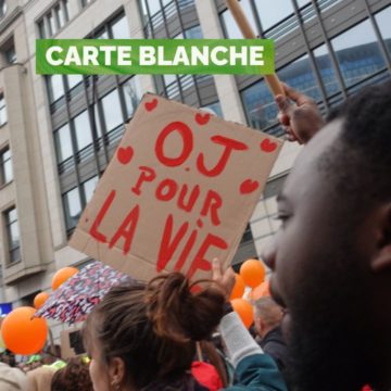 Carte blanche – Supprimer le financement des jeunesses politiques : un coup porté à la démocratie